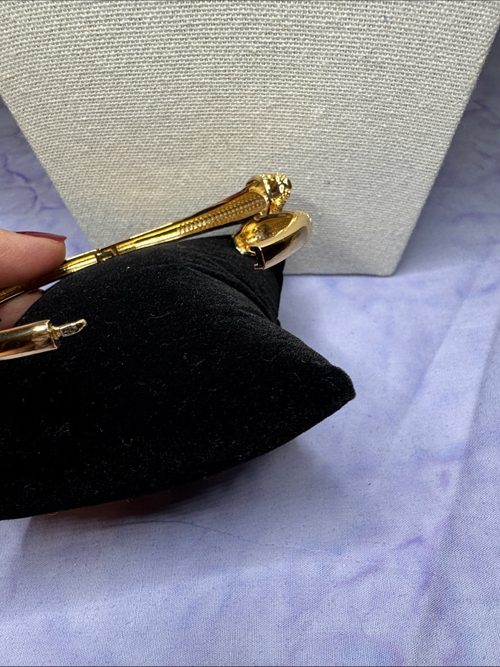 Gold Crystal Panther Head Cuff Bracelet NWOT - Picture 4 of 7